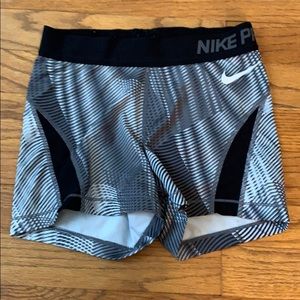 RARE Women’s Nike Pro Spandex